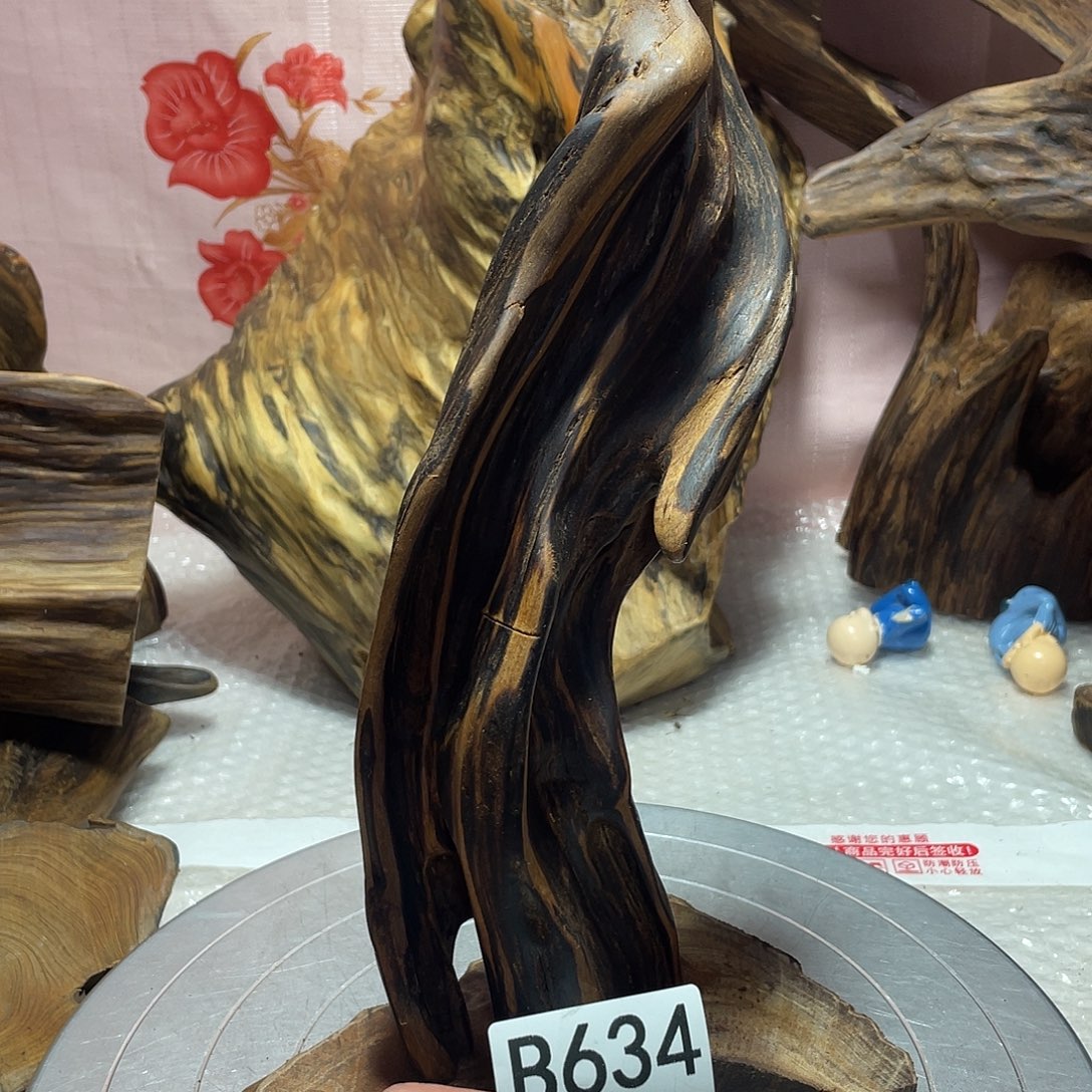 老***汉玉土沉香香木摆件