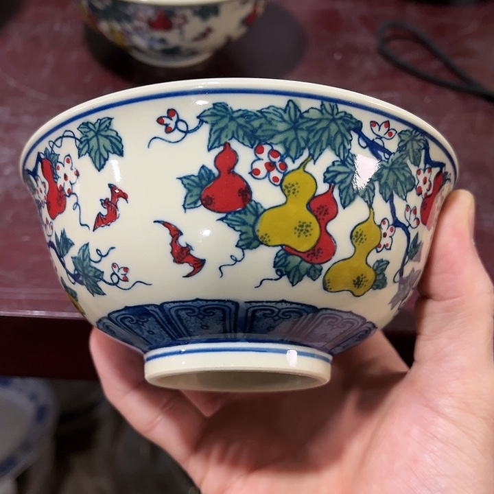 瓷片//////直径12.5厘米。黄西西。