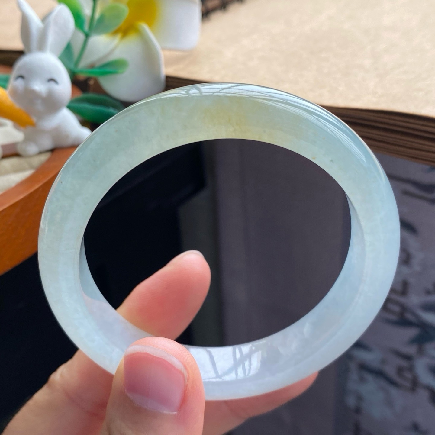 03.22批淡黄色果冻镯2153号56-12.4-8.2天然翡翠