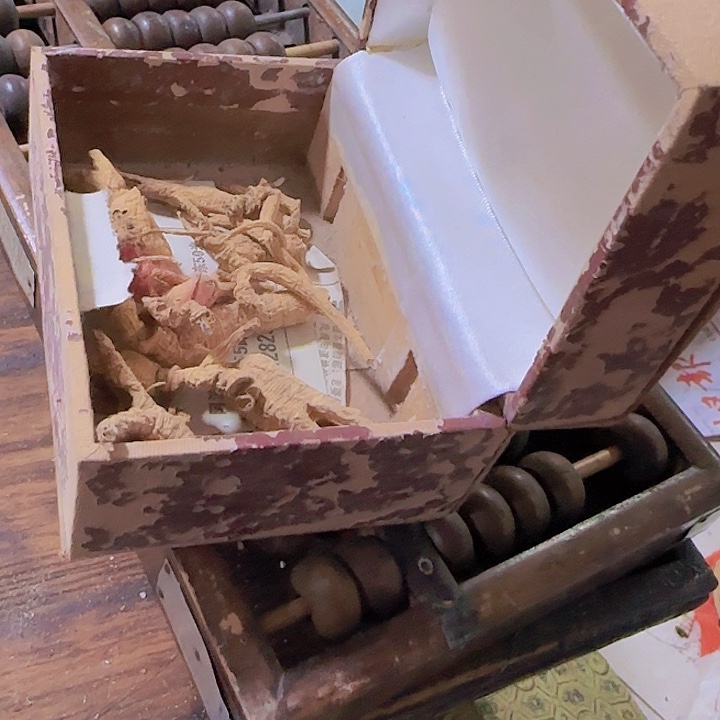 香榧木轻*哥摆件20