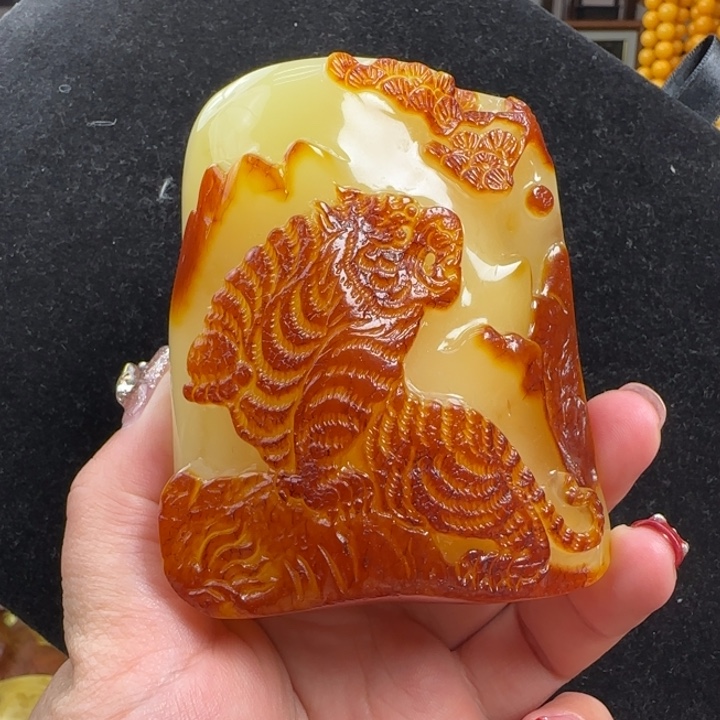 蜜蜡珠宝奇石未镶嵌