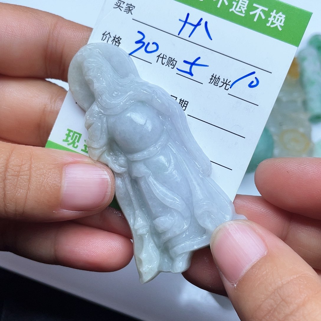 翡翠颈饰未镶嵌十**客翡翠