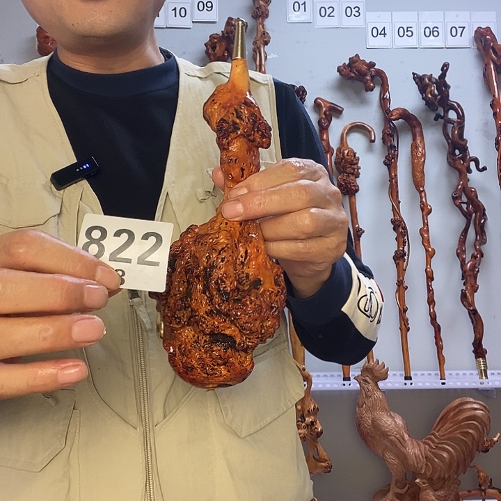 ****࿐大叶紫檀（黑酸枝木类）