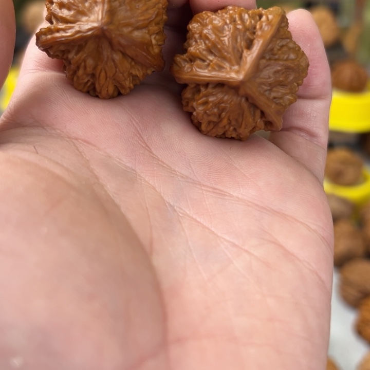 清***羽文玩核桃吊坠苹果园三棱34尺