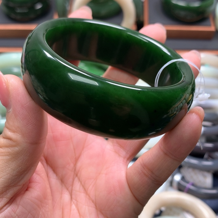 【闪购商品】未镶嵌手镯和田玉（碧玉）23