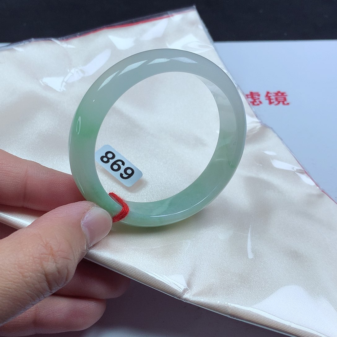 翡翠手镯未镶嵌54贵妃