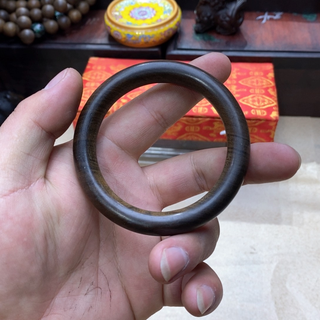 大叶紫檀（黑酸枝木类）