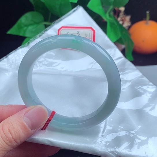 翡翠手镯未镶嵌   正圈51+ 冰蓝绿