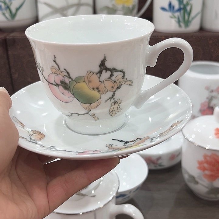 釉下五彩瓷的制作工艺