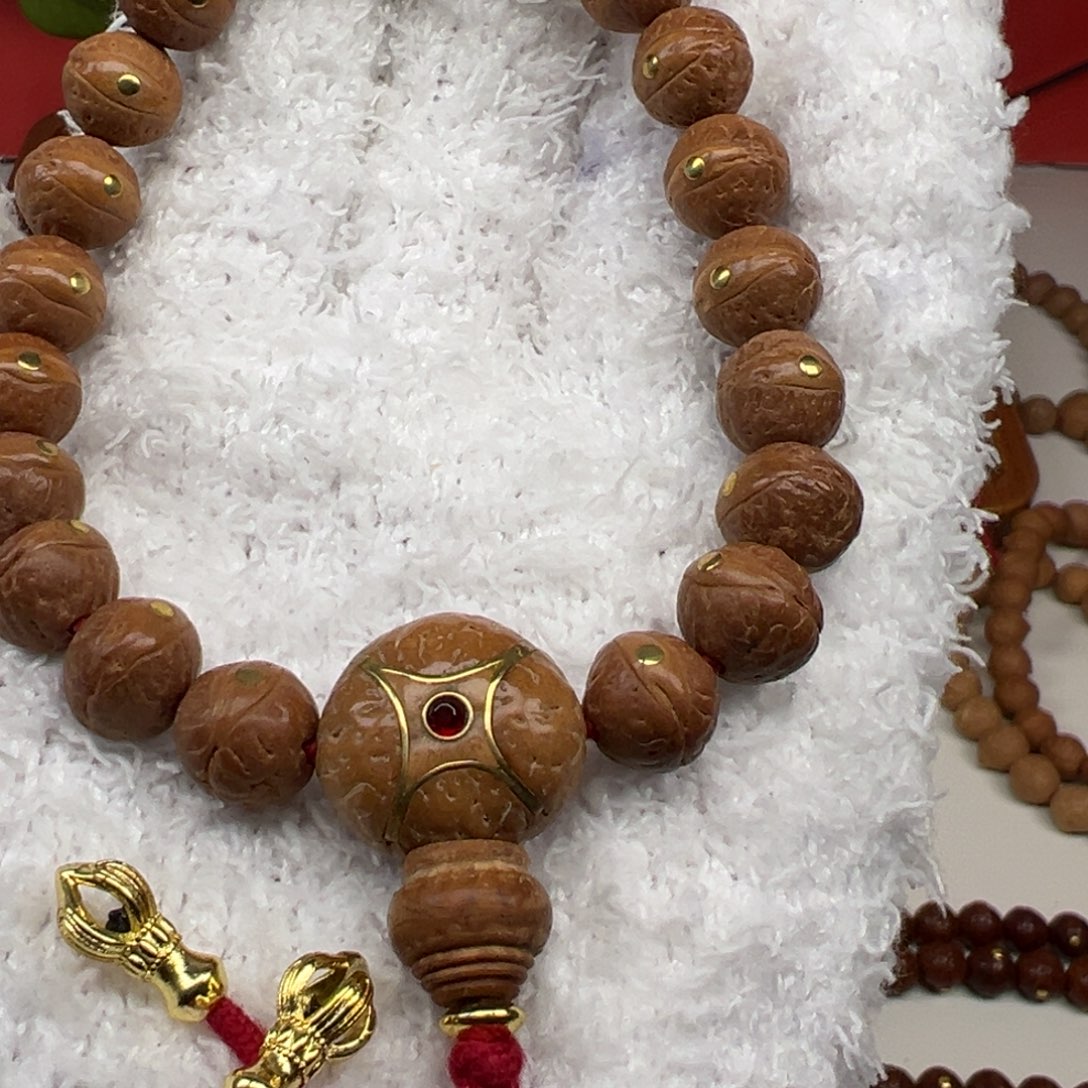 凤眼菩提手串镶嵌铜钉