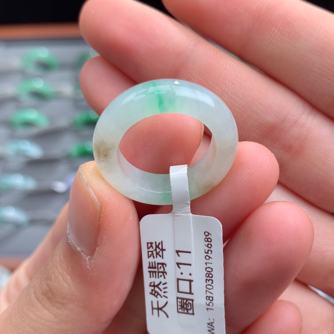 翡翠戒指未镶嵌天然