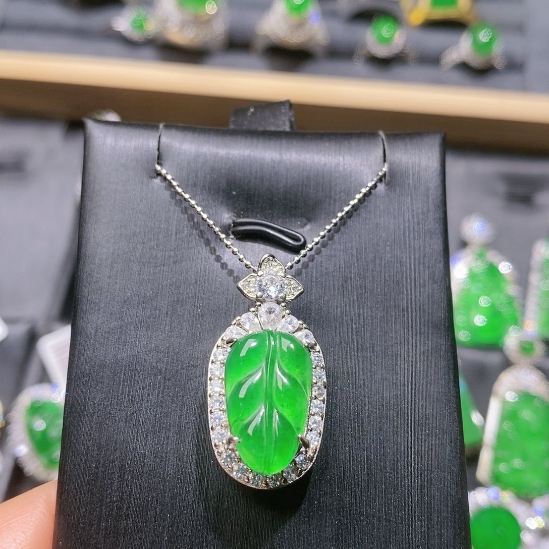 翡翠颈饰未镶嵌吊坠6