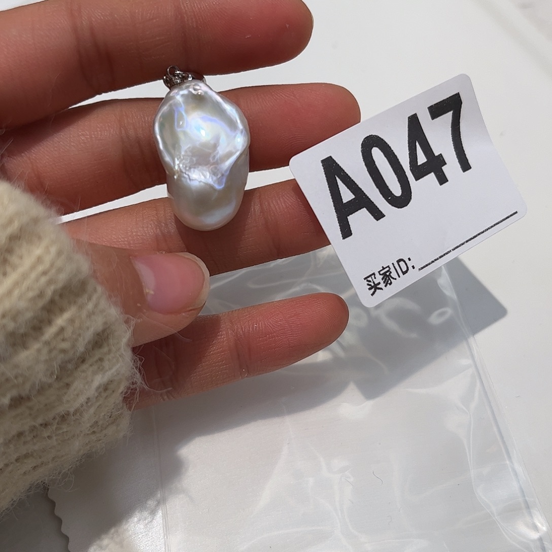 淡水珍珠合金耳饰