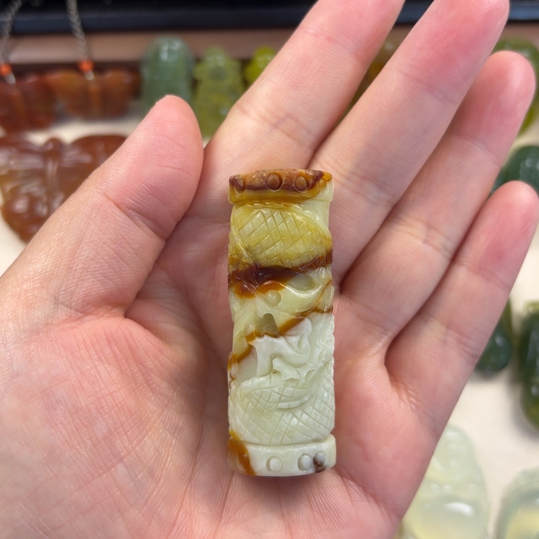 合金蛇纹石玉颈饰