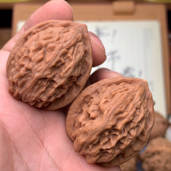 文玩核桃吊坠大红袍35+