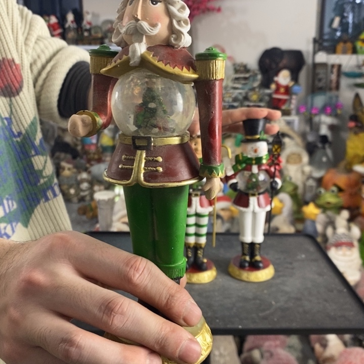 肆***娘树脂工艺品摆件默认微瑕