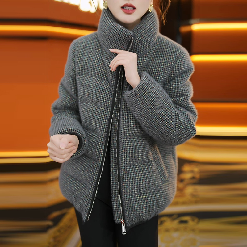 高领拉链款棉衣2025冬季千鸟格纹理蓬松设计日常造型利落复古感