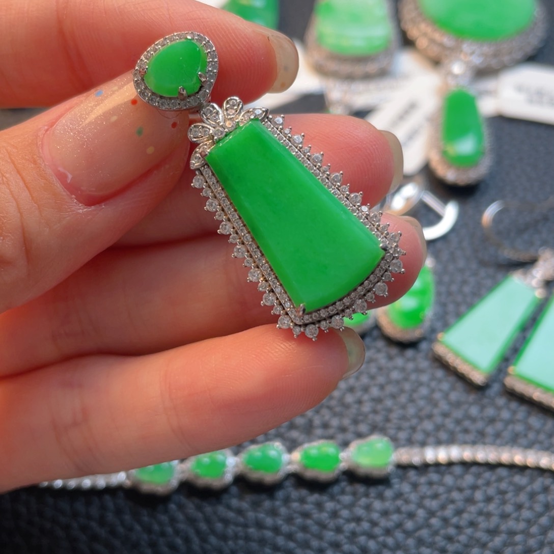 翡翠银S925镶嵌吊坠(不含链)