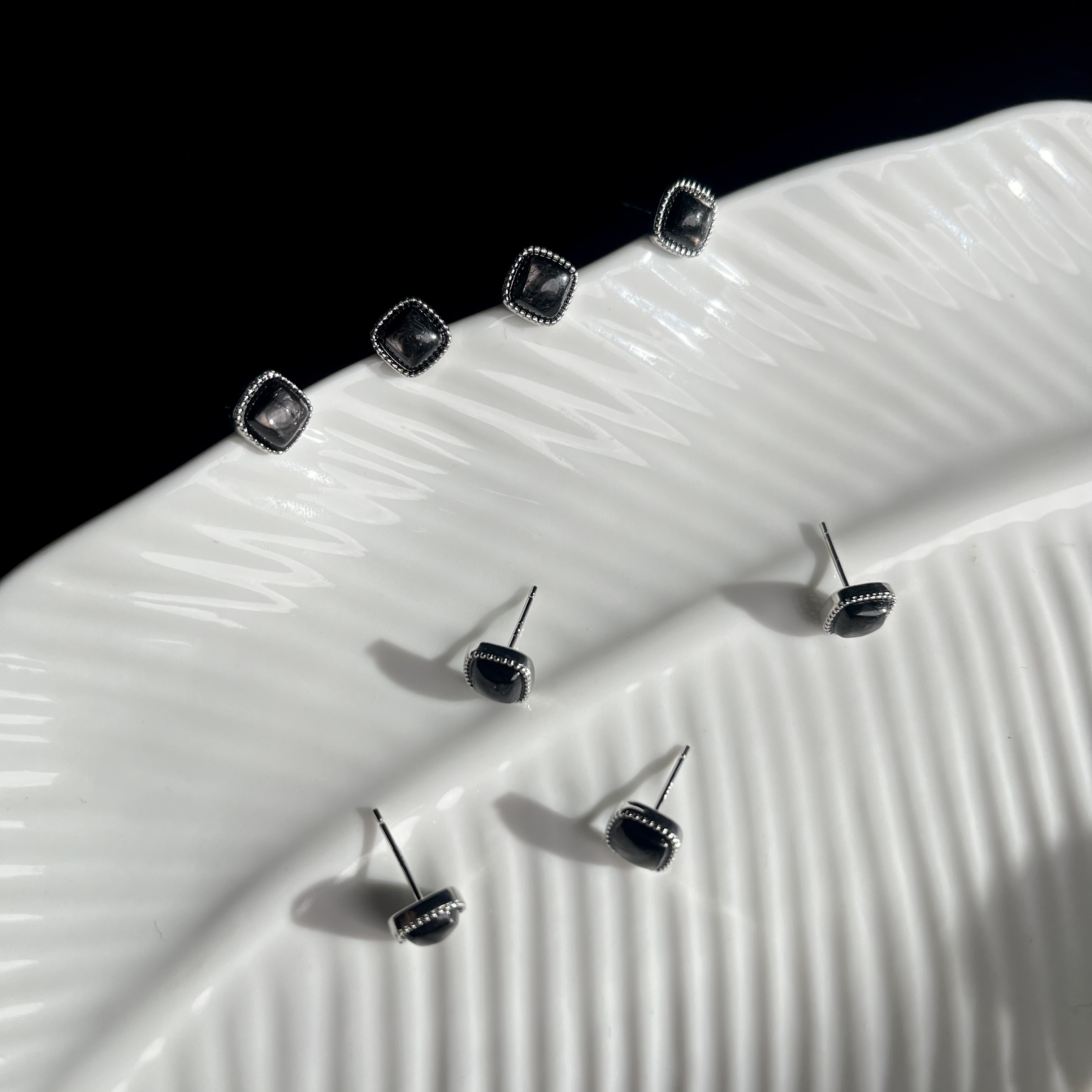 【大鱼甄选】金运石方形耳钉QS5多样性发其一女款饰品