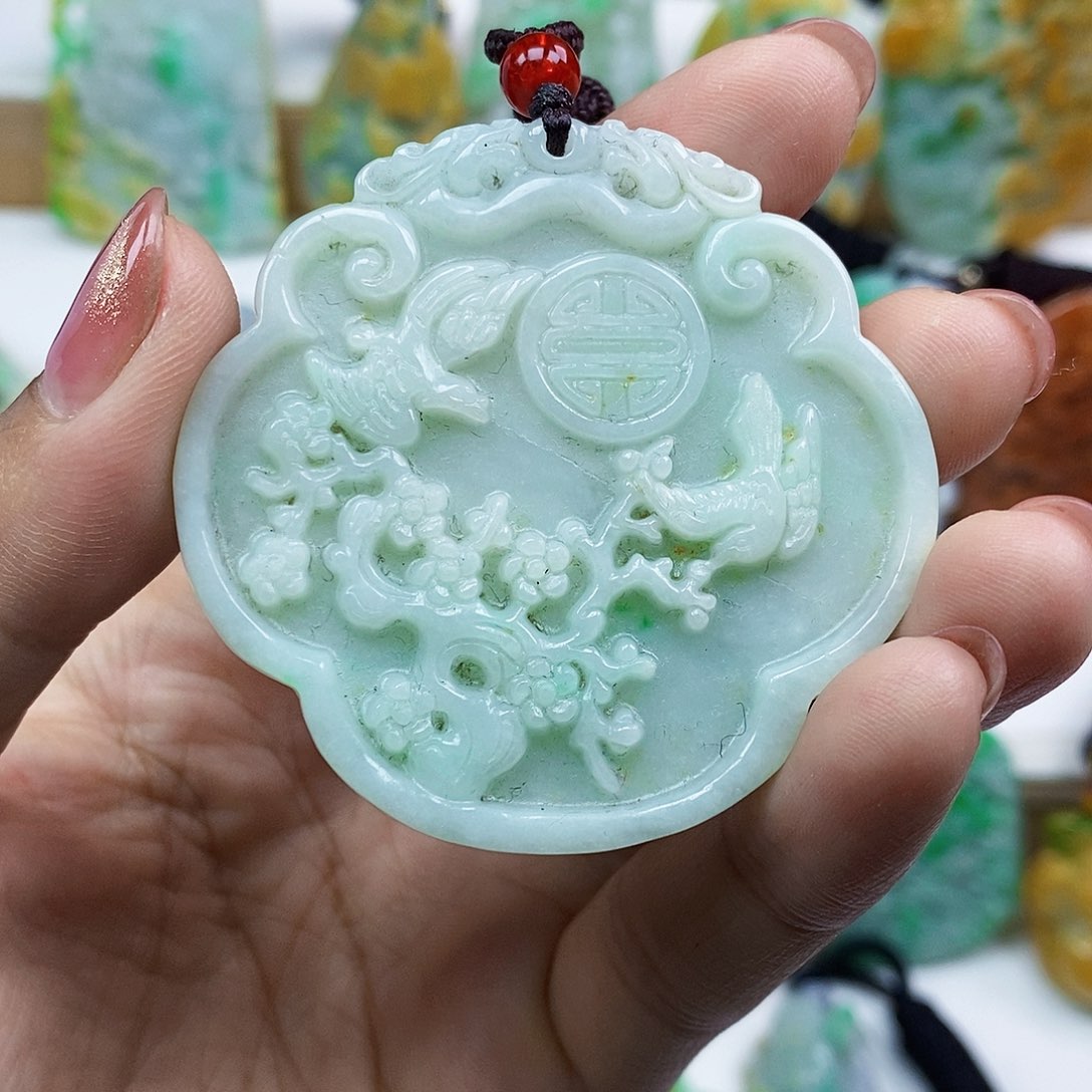 颈饰未镶嵌翡翠天然翡翠A货
