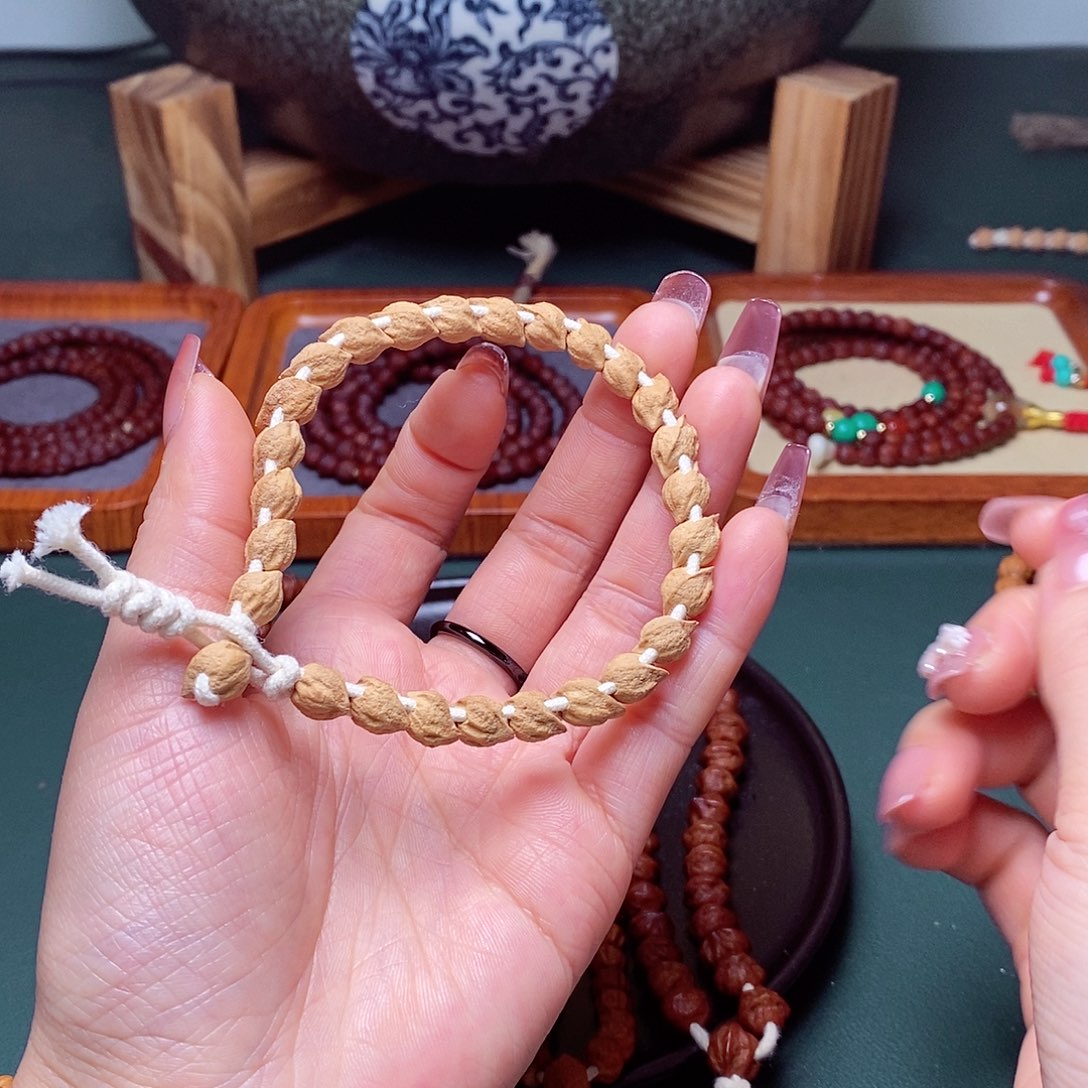 柏香籽/百香籽吊坠135