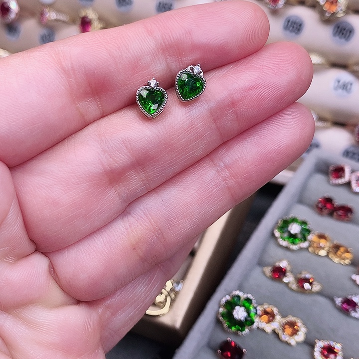 云***彩银S925镶嵌耳饰透辉石