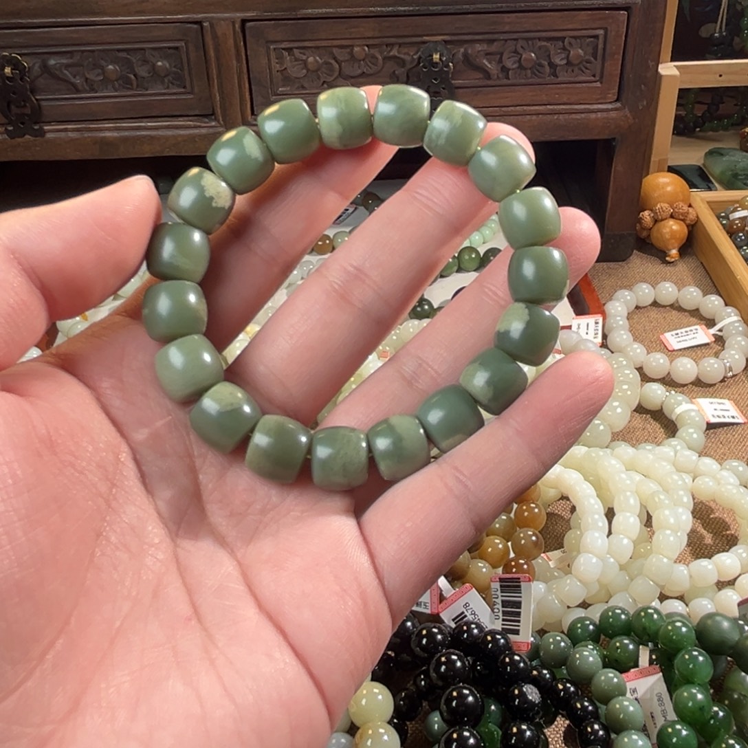 和田玉未镶嵌手链