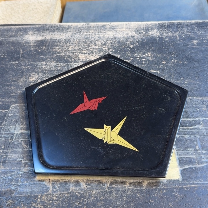 瓷片有划痕…。哈哈哈哈哈