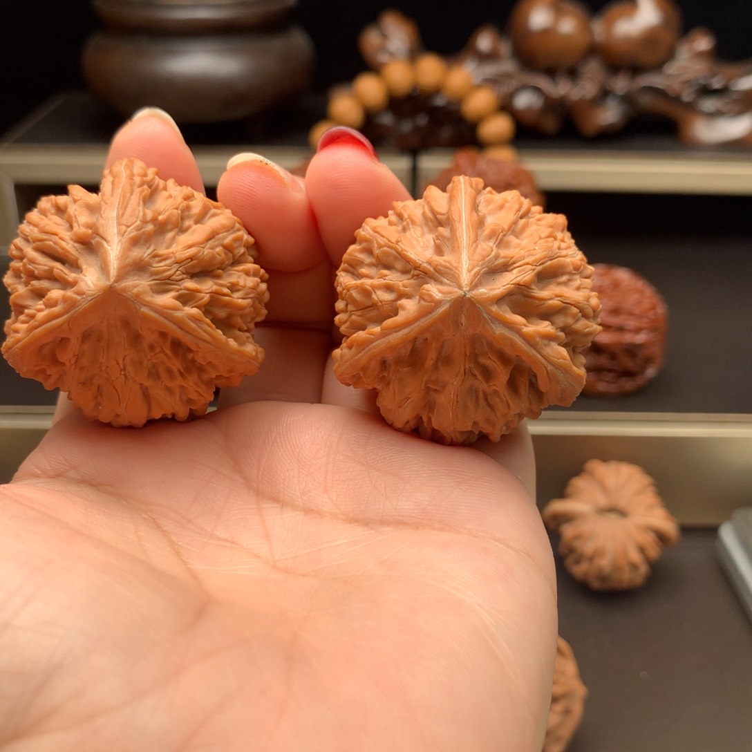 吊坠文玩核桃文山