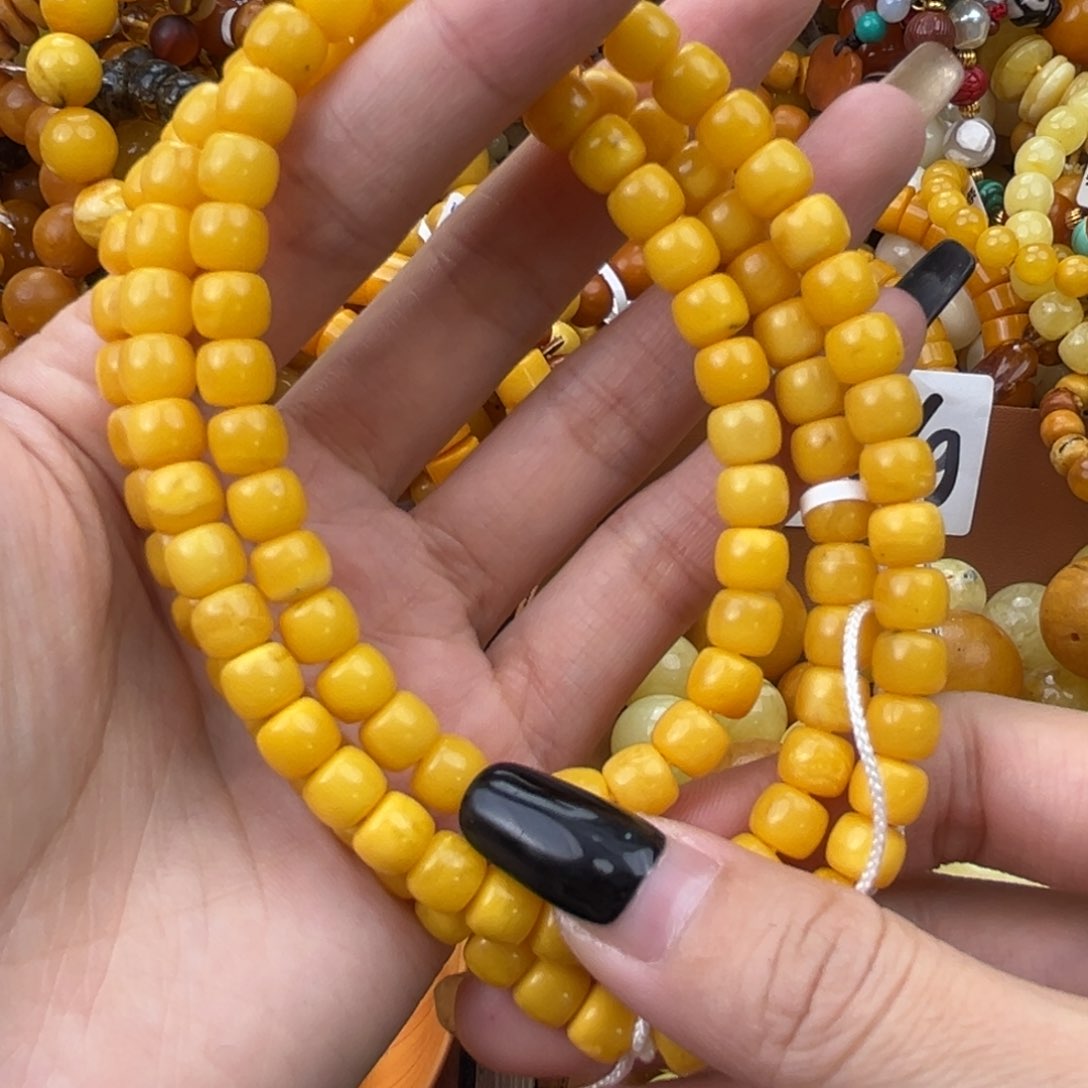 琥珀珠宝奇石未镶嵌