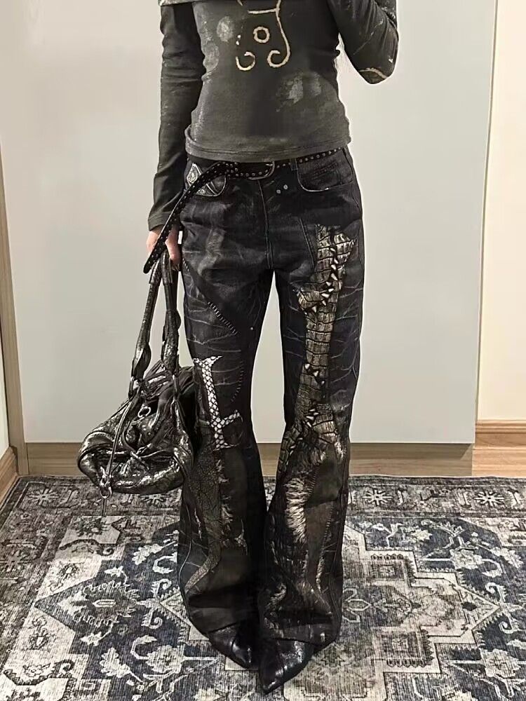 欧美设计感蟒皮印花微喇叭裤女2025新款辣妹十字架拼接显瘦拖地裤