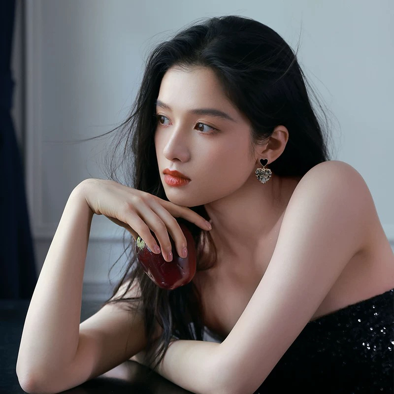 非金属仿水晶耳饰 黑色原创设计女日韩耳环气质耳圈优雅饰品设计