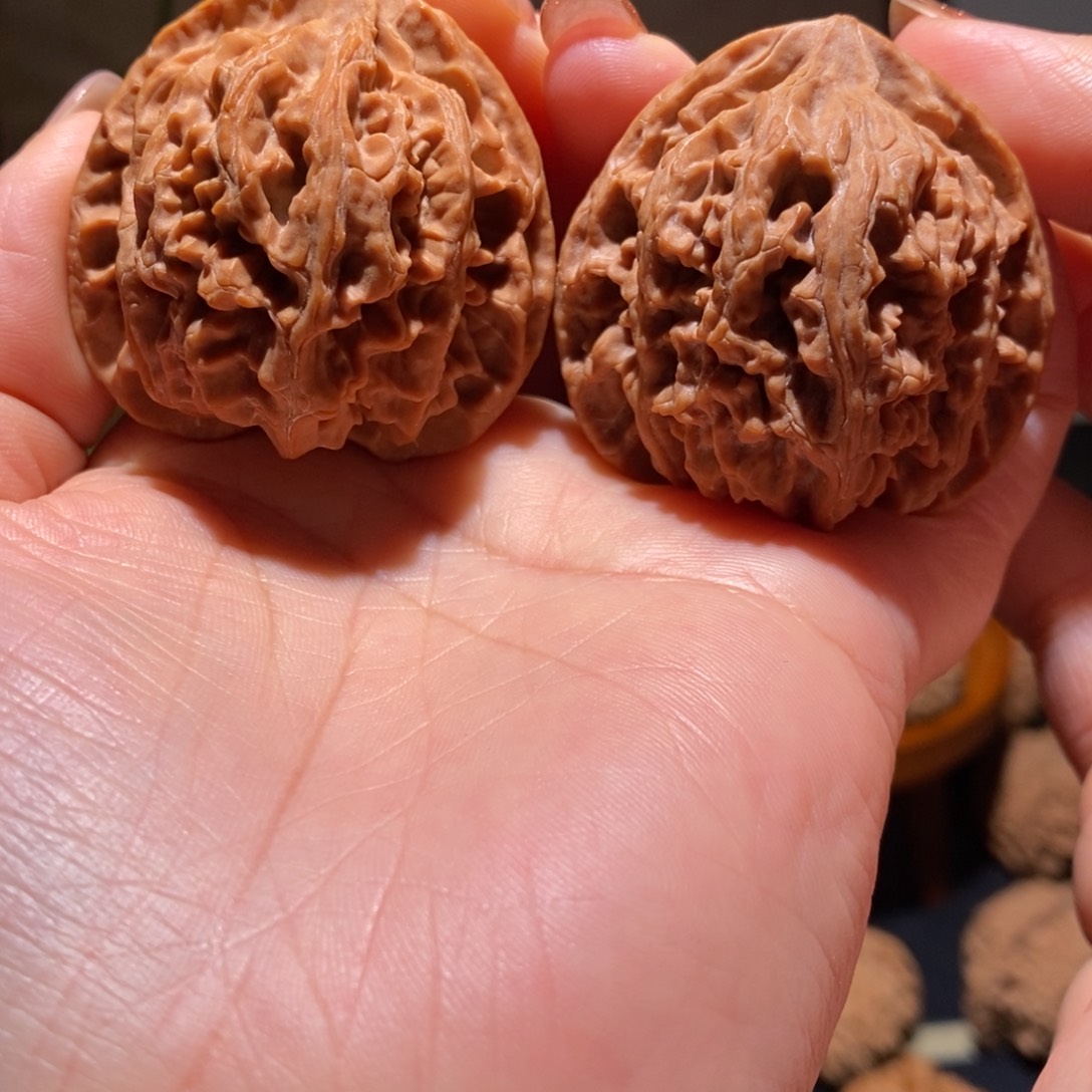 文玩核桃把件三角红苹果42+