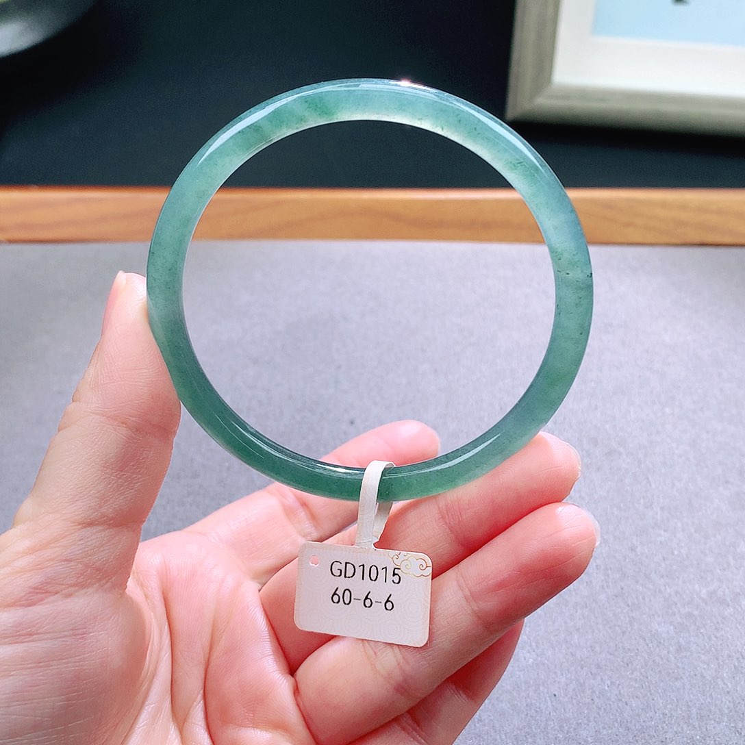 未镶嵌手镯翡翠天然翡翠手镯a货