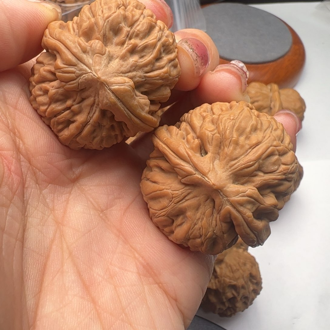 文玩核桃吊坠莲花34