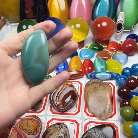 玛瑙/玉髓耳钉未镶嵌