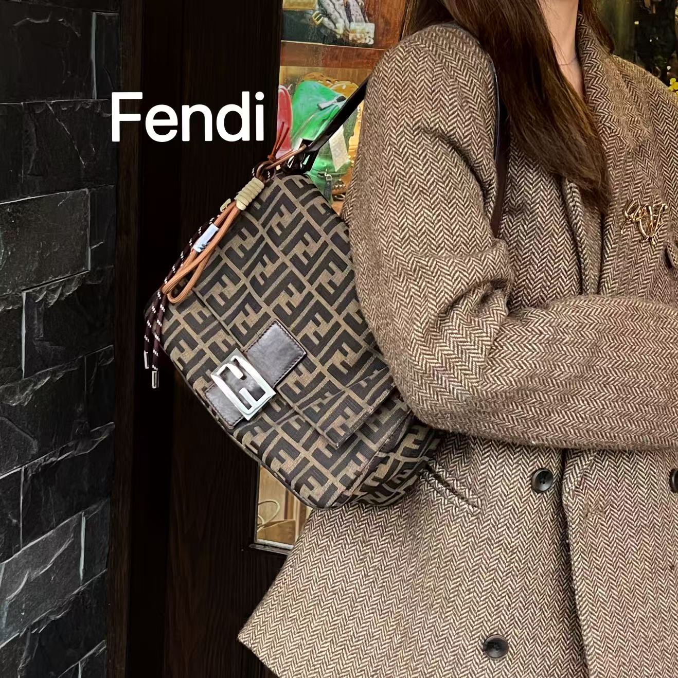 95新 FENDI/芬迪 A2127经典百搭老花单肩包包95新/代卖服务