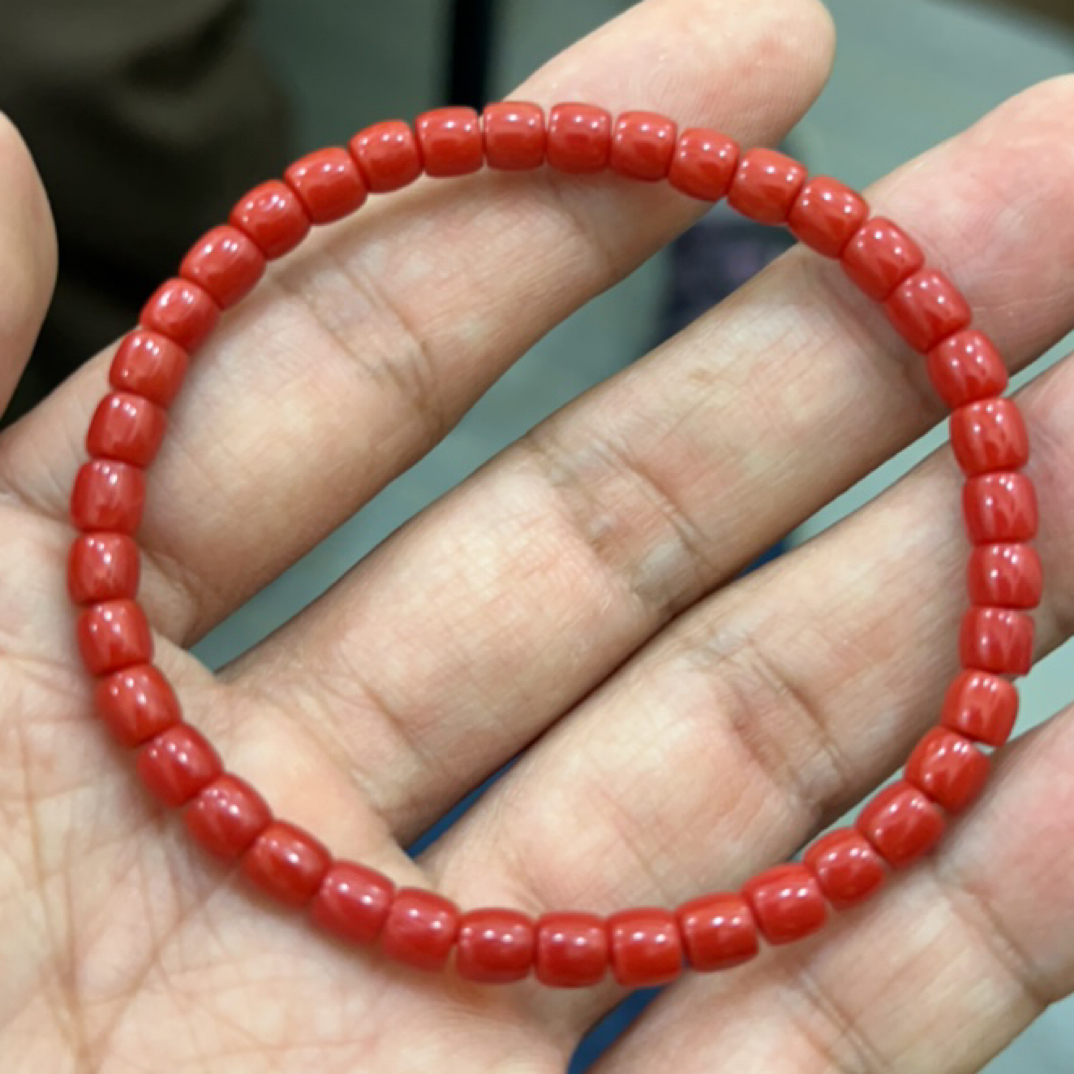 红珊瑚沙丁直切手串