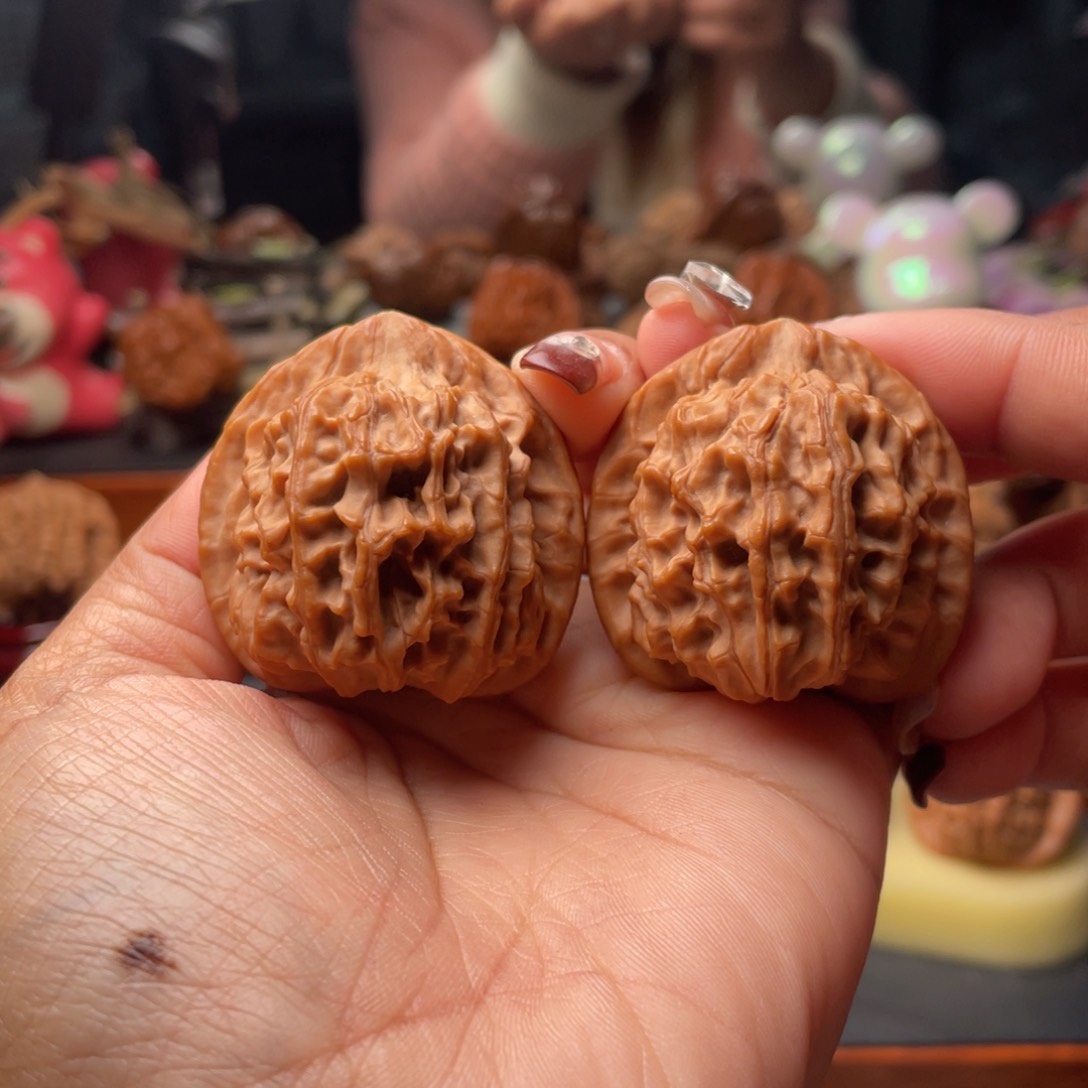 【闪购商品】文玩核桃把件天地40