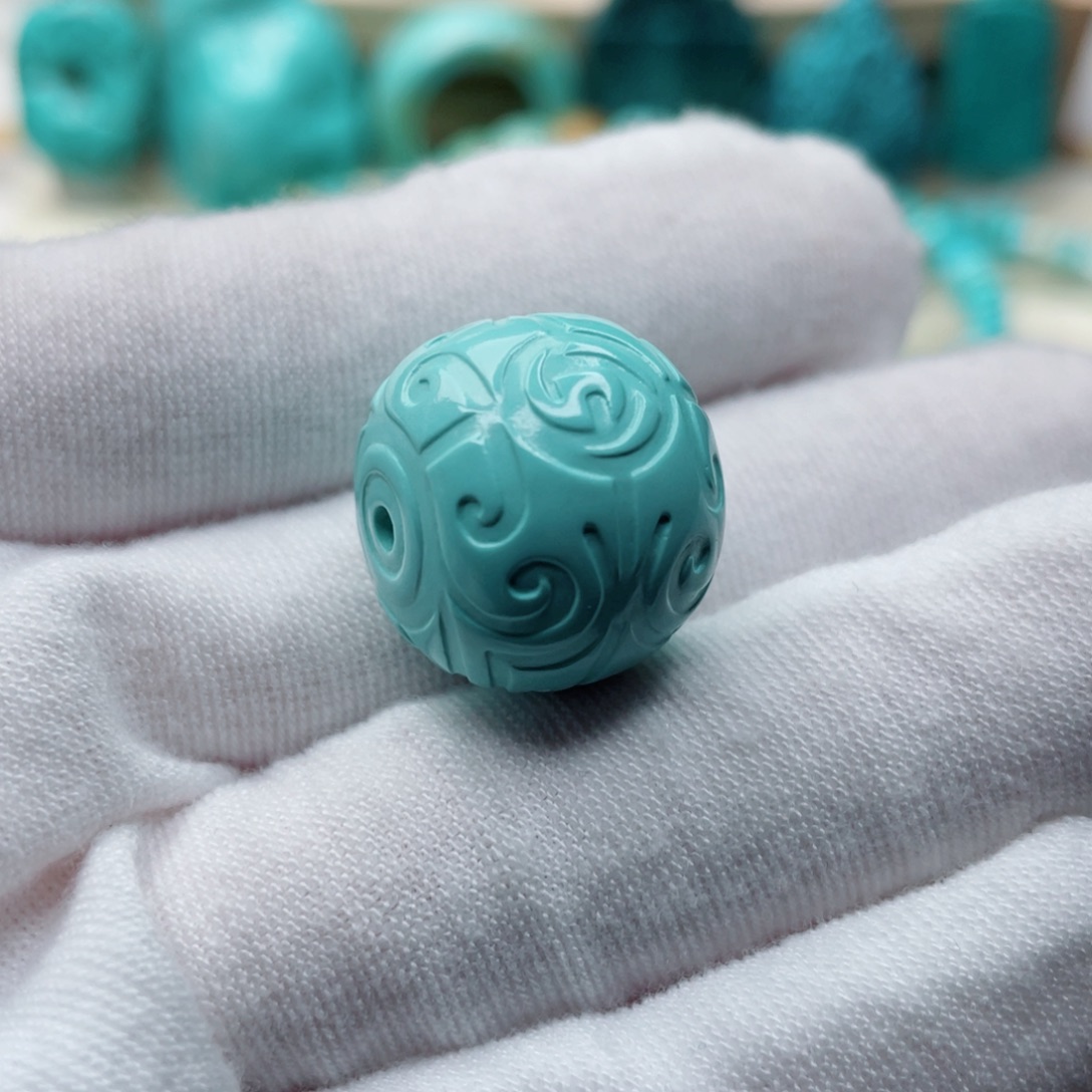 绿松石未镶嵌珠宝奇石