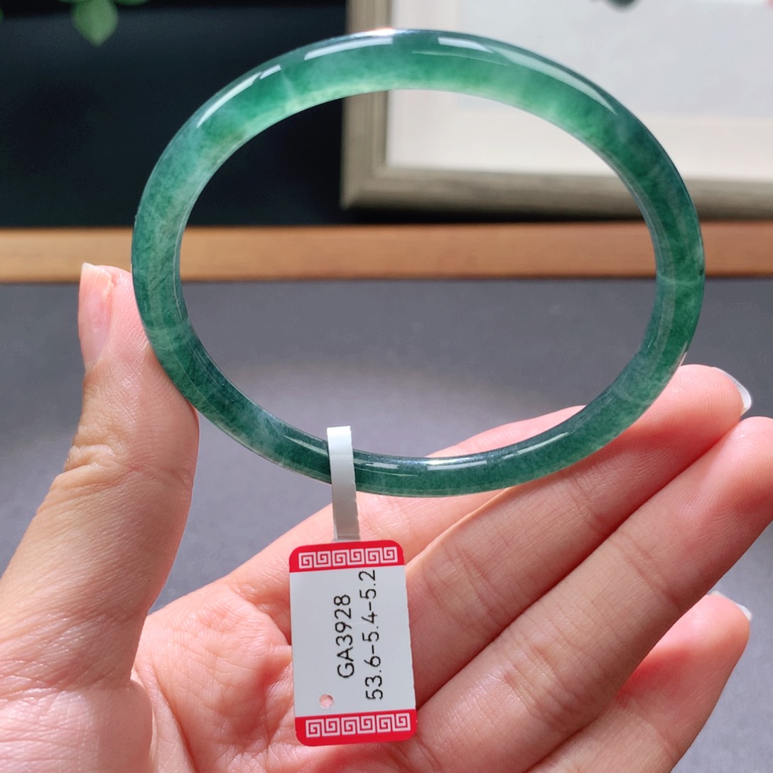 翡翠手镯未镶嵌天然翡翠手镯