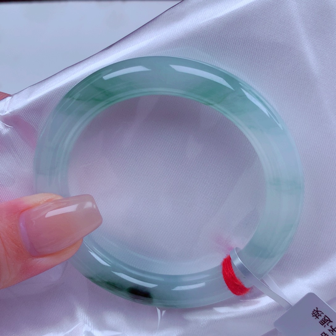 翡翠未镶嵌手镯手镯