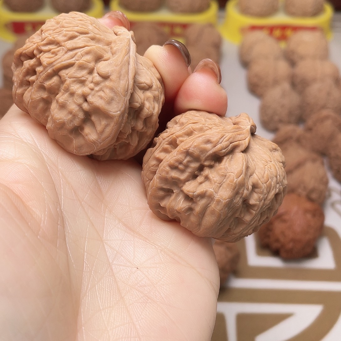 文玩核桃吊坠异形