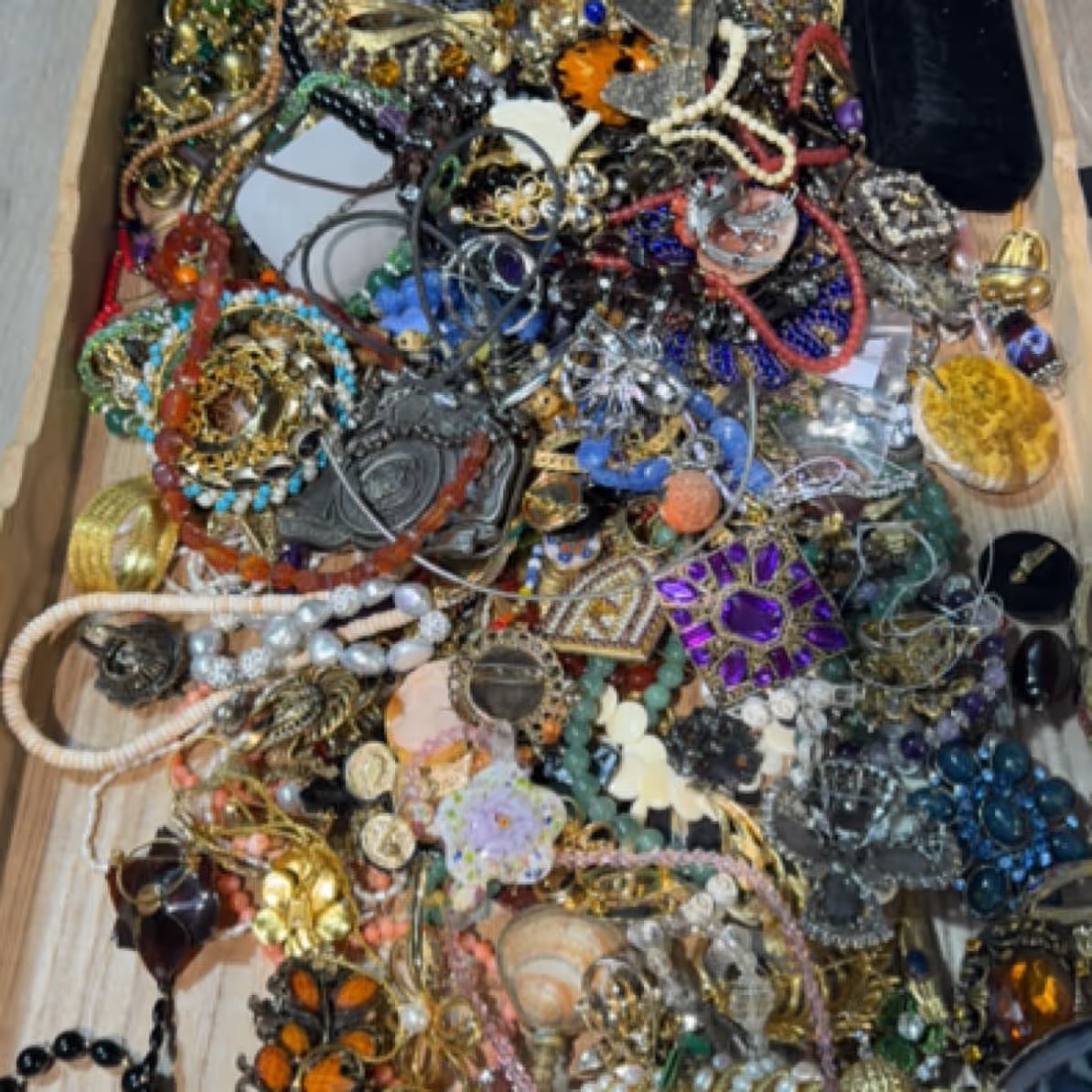 铁合金仿珍珠项链 200-500 中古项链胸针耳夹珍珠银等 拍对应价格