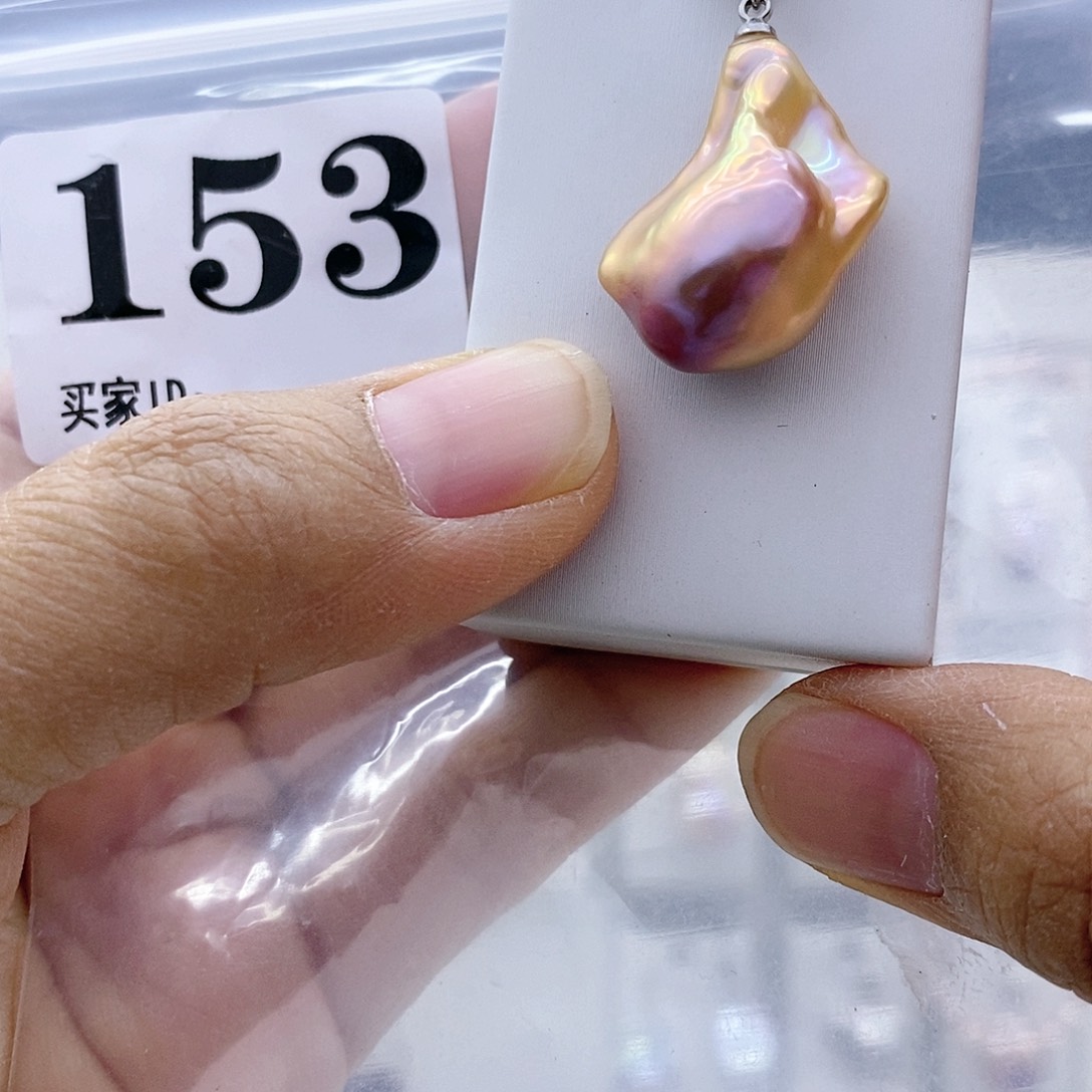 淡水珍珠钛钢颈饰