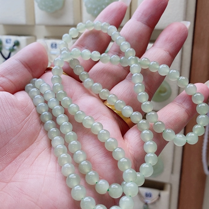 霞****和田玉未镶嵌颈饰