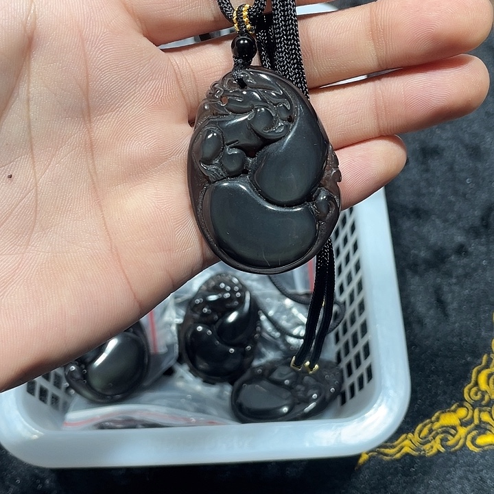 黑曜岩合金颈饰葫芦貔貅冰晶
