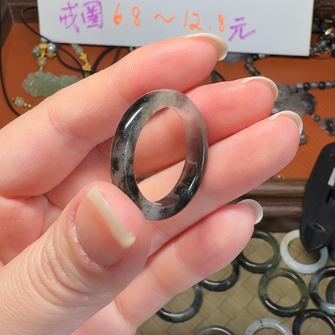 岫玉未镶嵌戒指20.4 默认微瑕