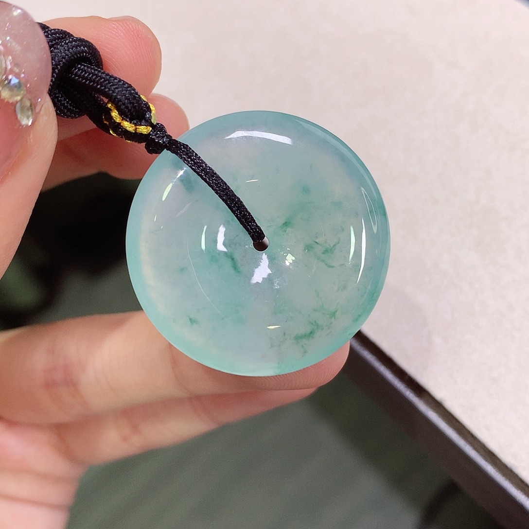 翡翠未镶嵌颈饰编号12