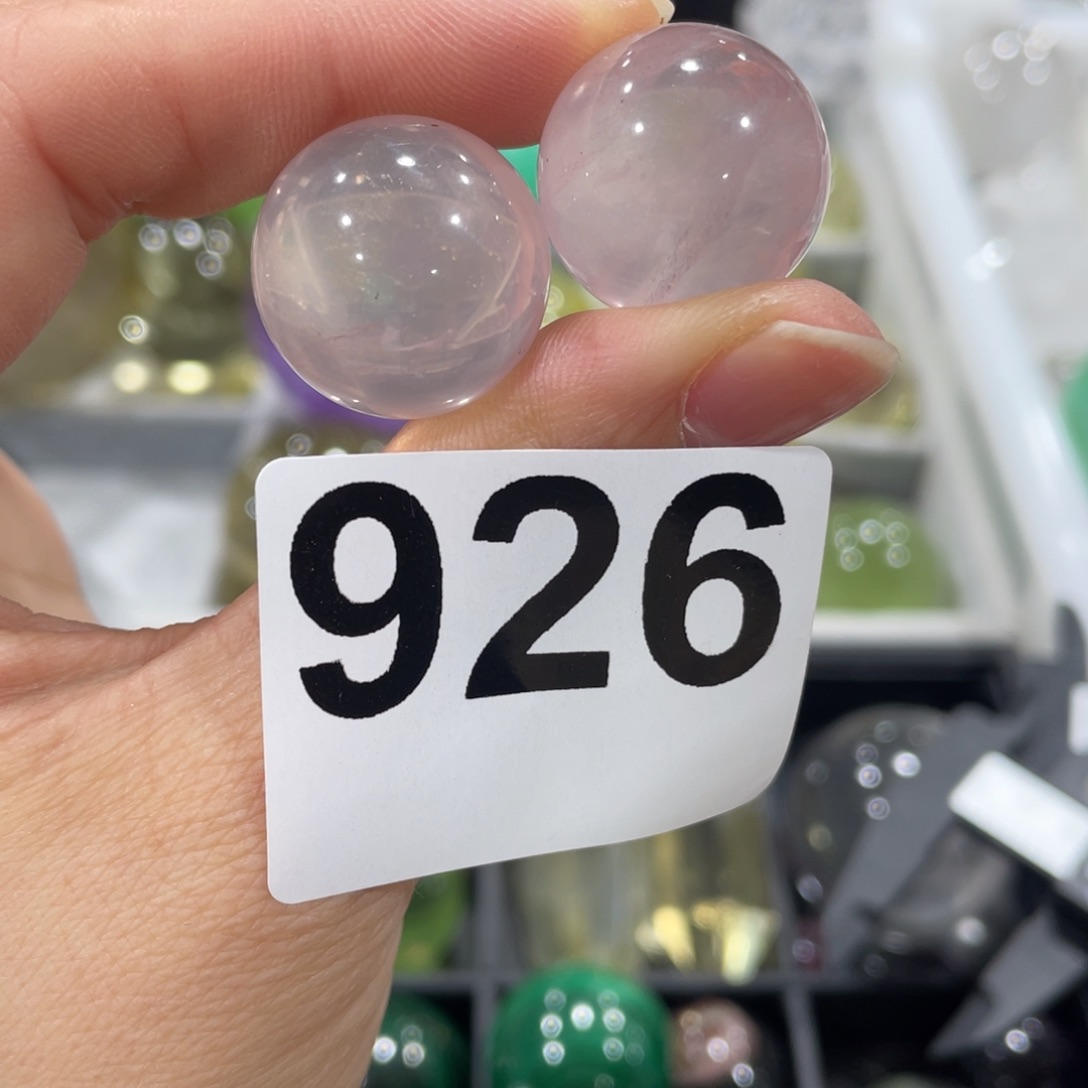 未镶嵌珠宝半成品水晶2个